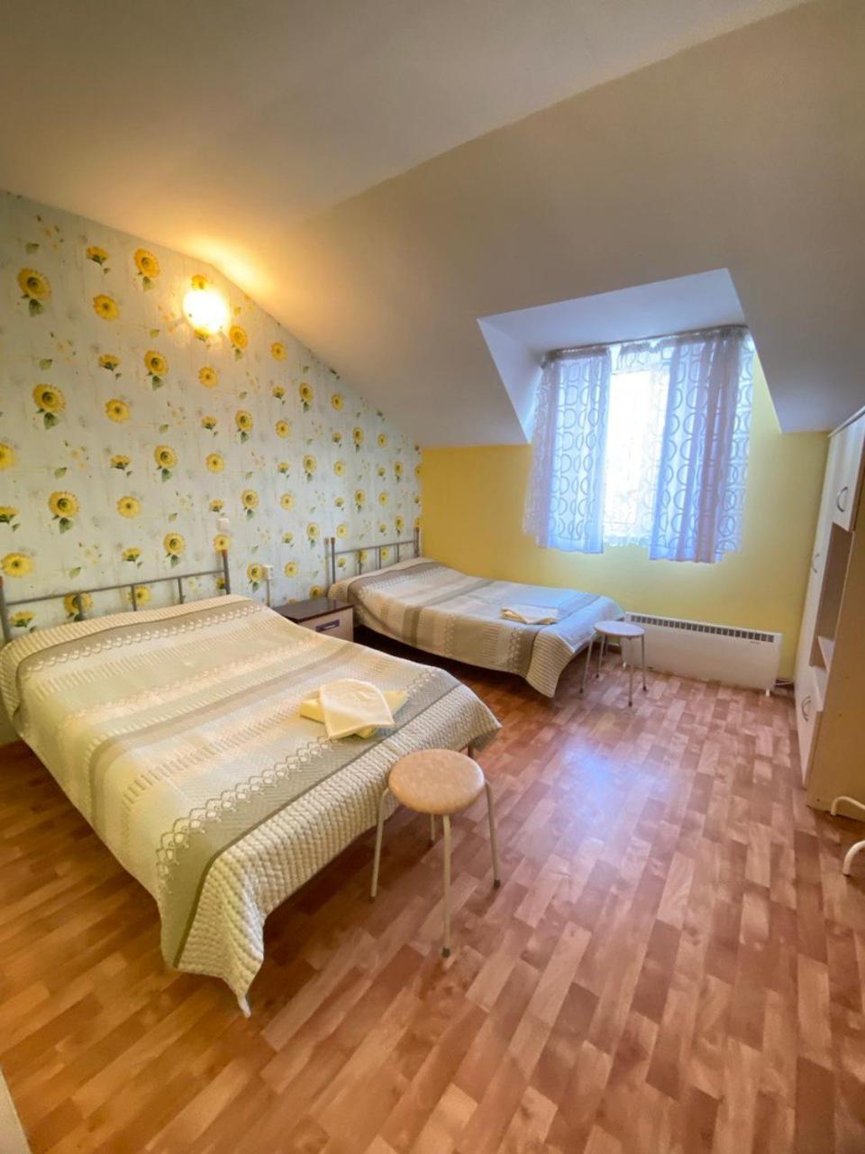 Osobyi Guest House Cholpon-Ata Bagian luar foto