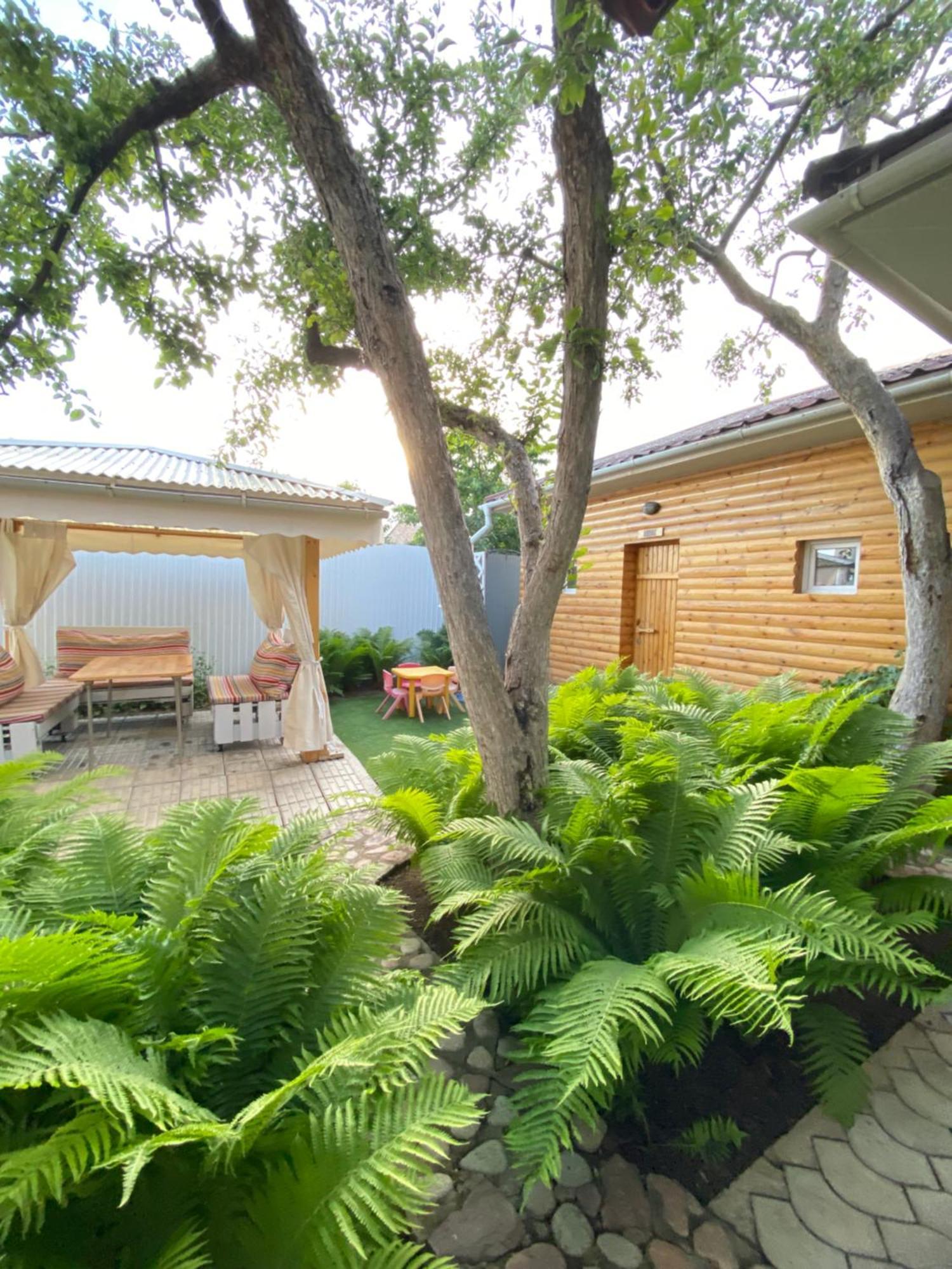 Osobyi Guest House Cholpon-Ata Bagian luar foto