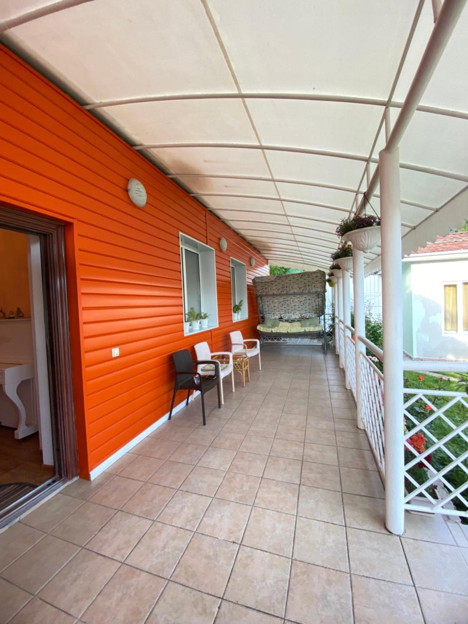 Osobyi Guest House Cholpon-Ata Bagian luar foto