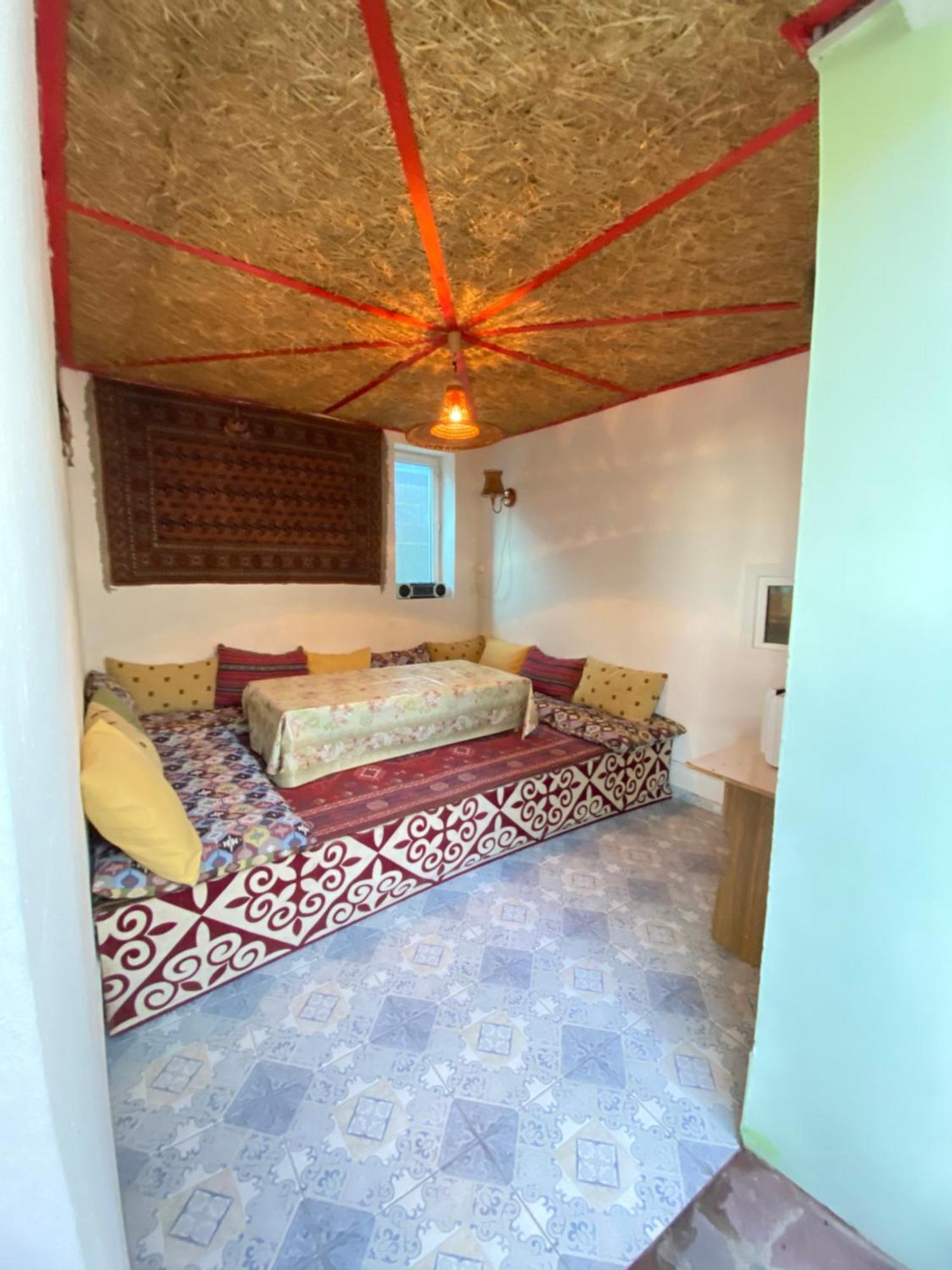 Osobyi Guest House Cholpon-Ata Bagian luar foto